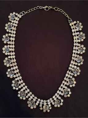 Vintage Mid-Century Clear Rhinestone Bib Necklace Scalloped Fringe Statement